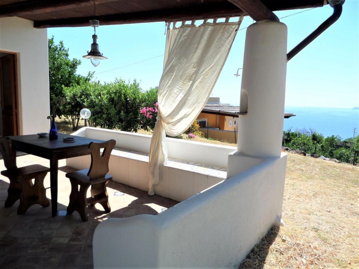 Case Al Mare - Terrazzi Panoramici E Ampio Giardino Santa Marina Salina Eksteriør bilde